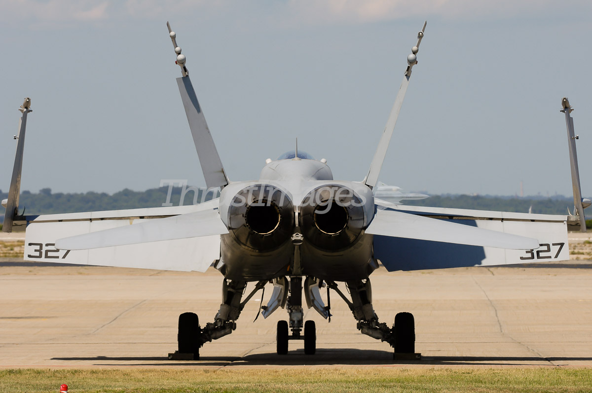 McDonnell Douglas F/A-18C Hornet 163499 / AD-327 (cn 0739/C054)
